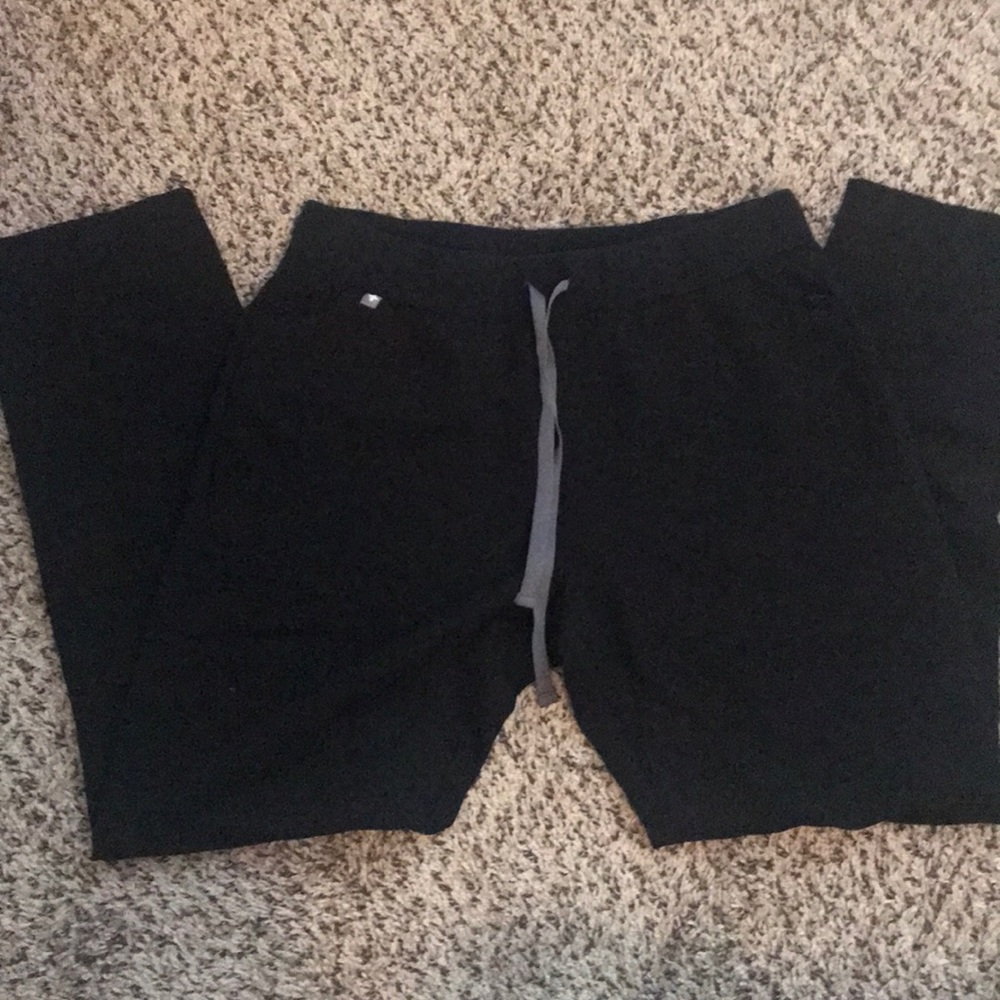 FIGS SCRUB PANTS